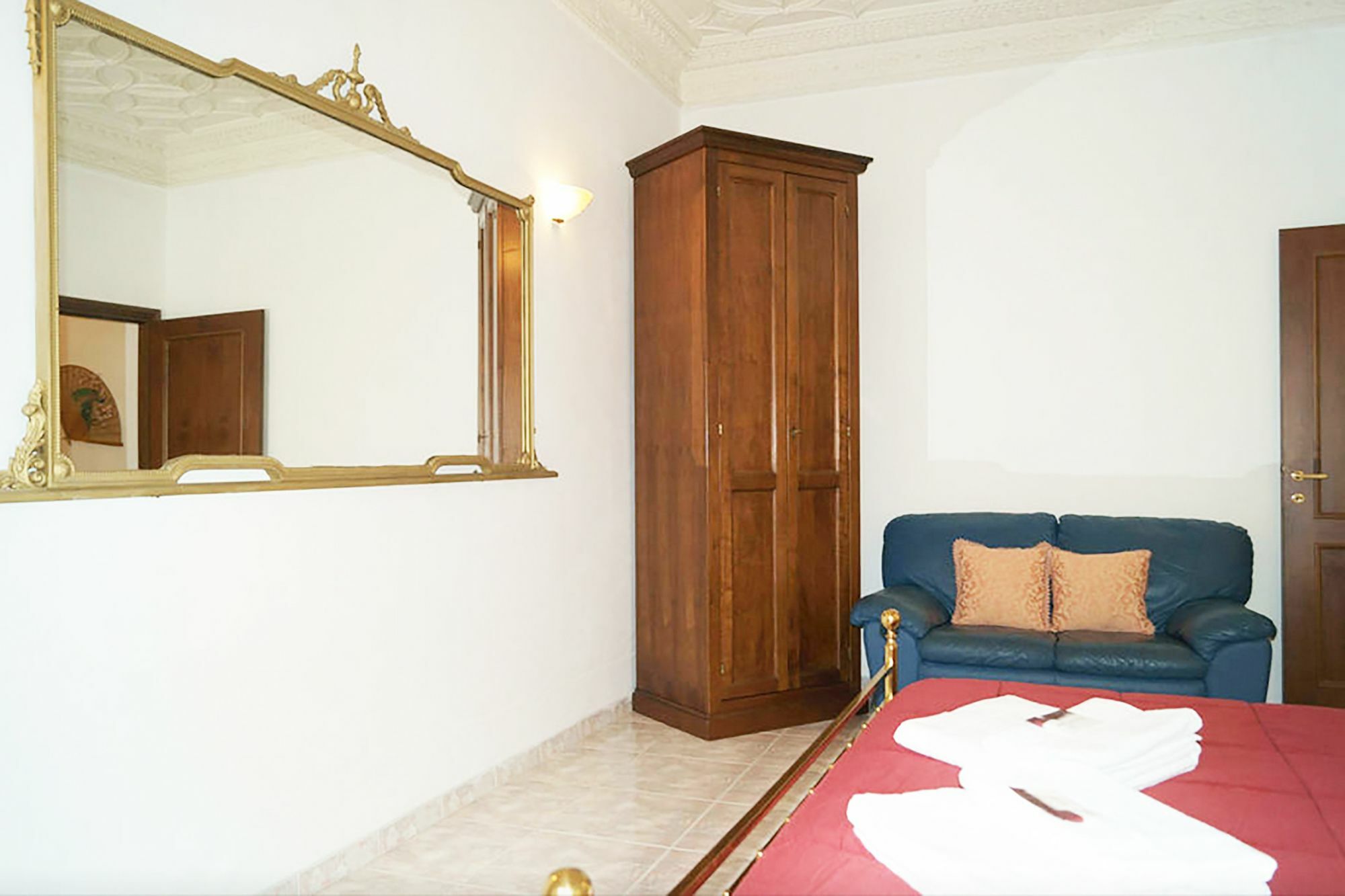 Caterina One O One - Embassy Apartment Rzym Zewnętrze zdjęcie