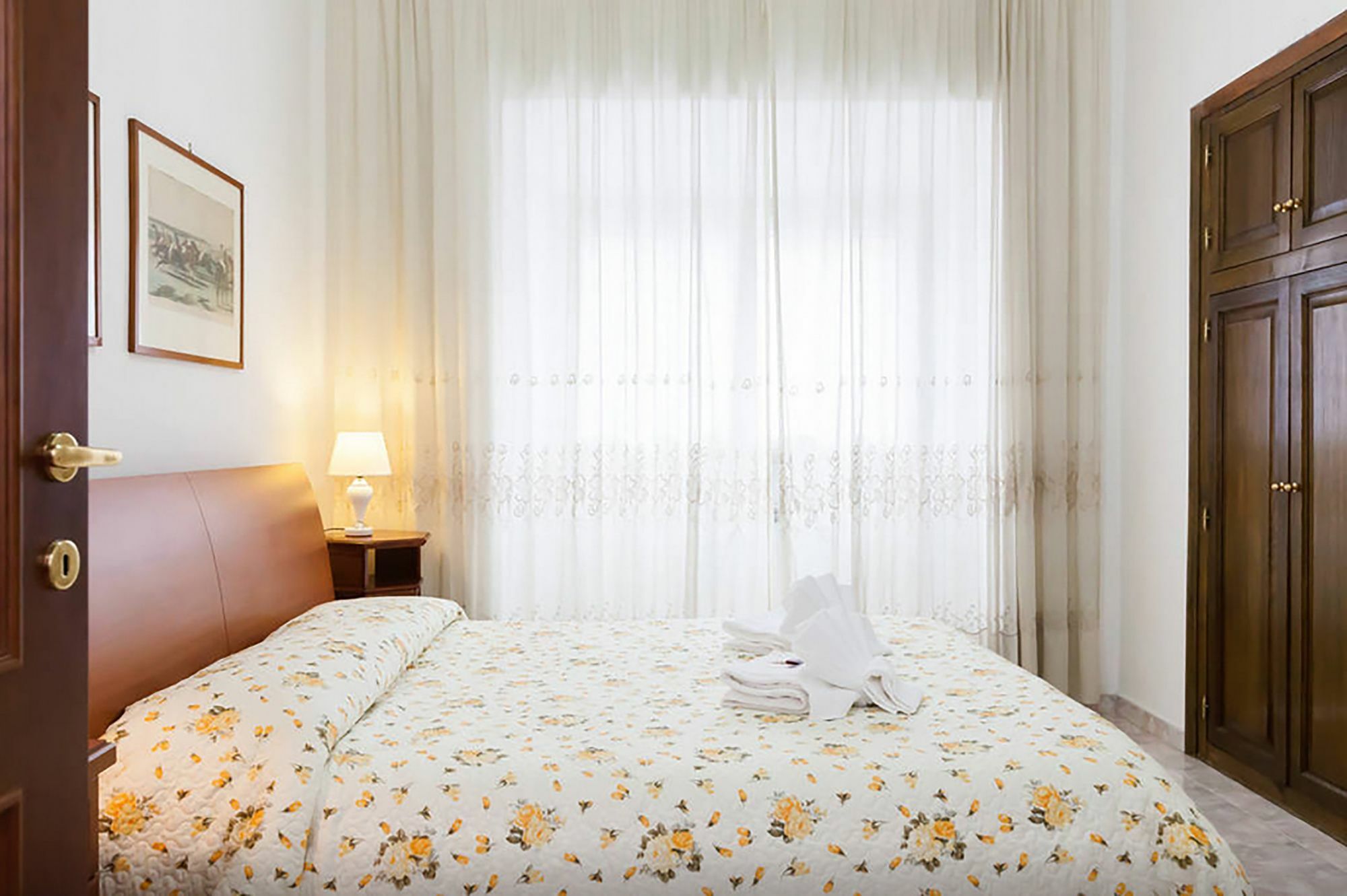 Caterina One O One - Embassy Apartment Rzym Zewnętrze zdjęcie