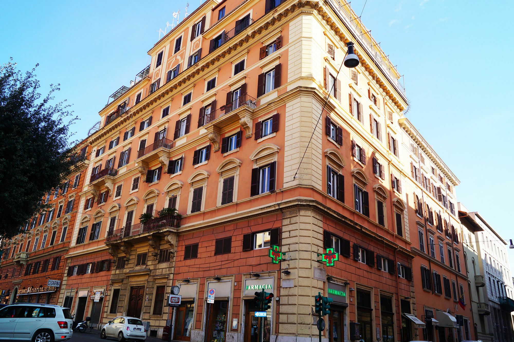 Caterina One O One - Embassy Apartment Rzym Zewnętrze zdjęcie